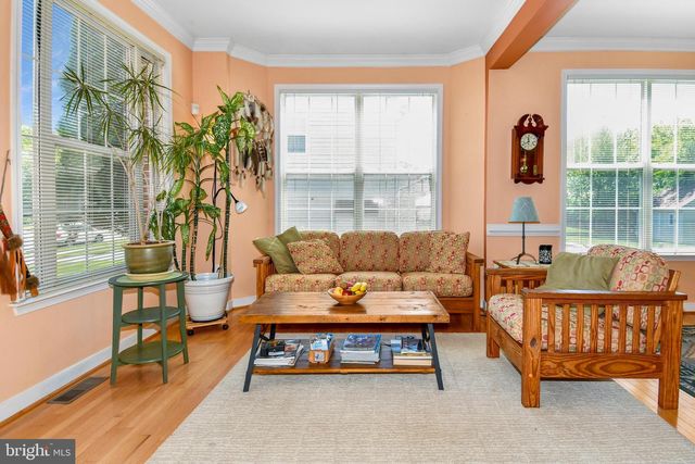 5977 TAPESTRY DR, Woodbridge, VA 22193