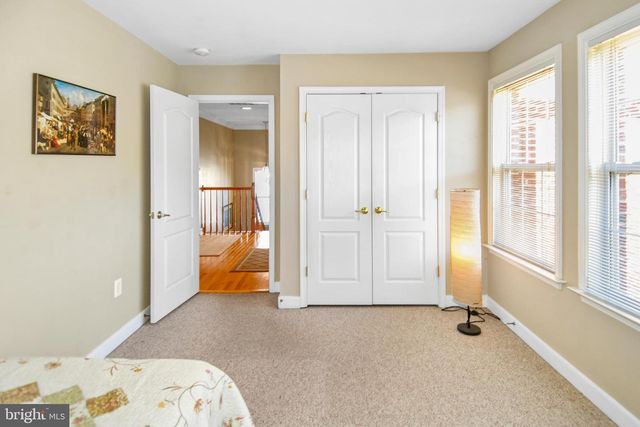 5977 TAPESTRY DR, Woodbridge, VA 22193