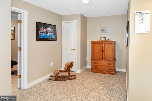 5977 TAPESTRY DR, Woodbridge, VA 22193