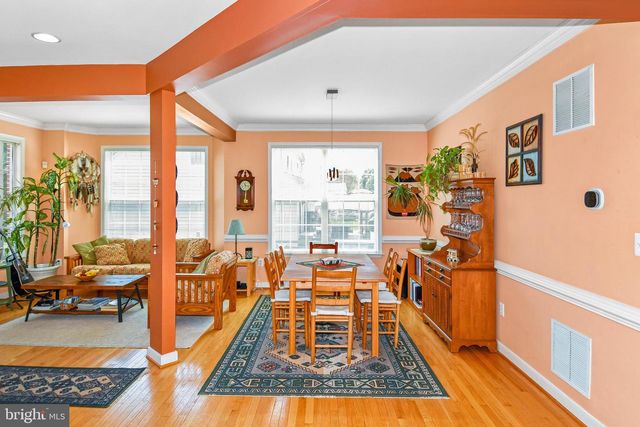 5977 TAPESTRY DR, Woodbridge, VA 22193