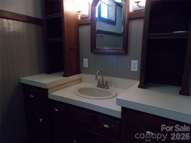 145 Hibriten Mountain Road, Lenoir, NC 28645