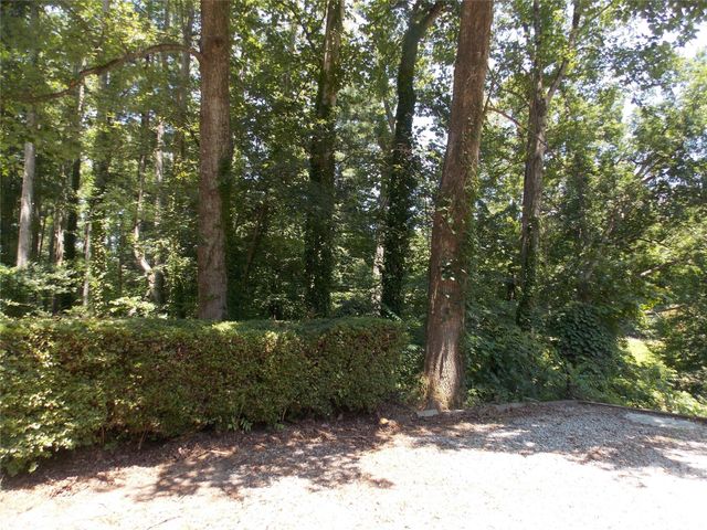 145 Hibriten Mountain Road, Lenoir, NC 28645