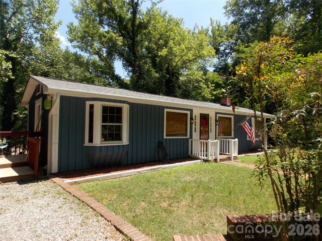 145 Hibriten Mountain Road, Lenoir, NC 28645