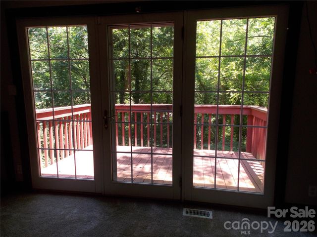 145 Hibriten Mountain Road, Lenoir, NC 28645