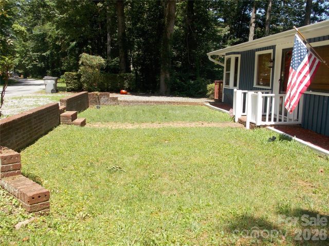 145 Hibriten Mountain Road, Lenoir, NC 28645