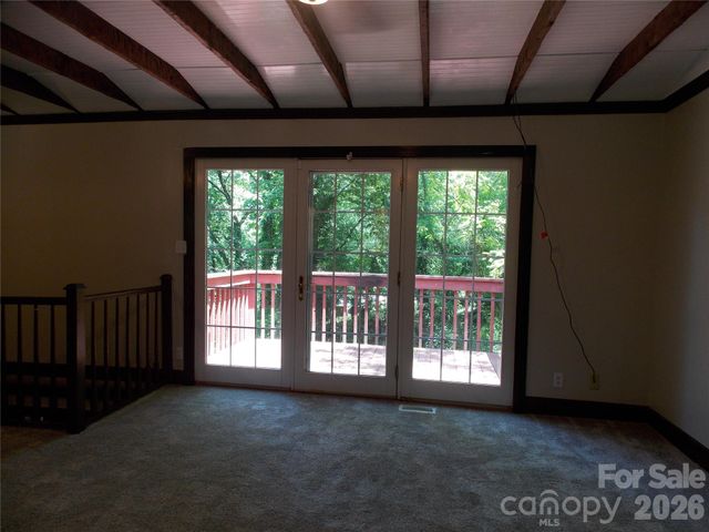 145 Hibriten Mountain Road, Lenoir, NC 28645