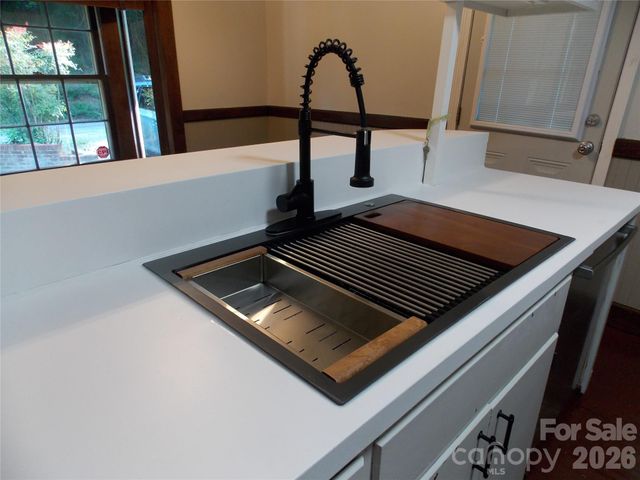 145 Hibriten Mountain Road, Lenoir, NC 28645