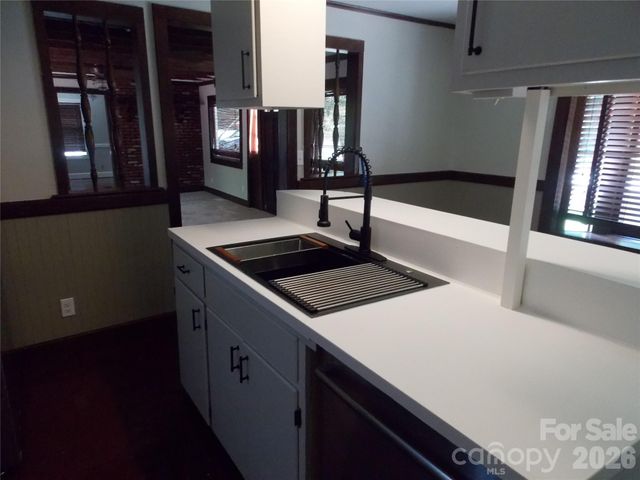 145 Hibriten Mountain Road, Lenoir, NC 28645