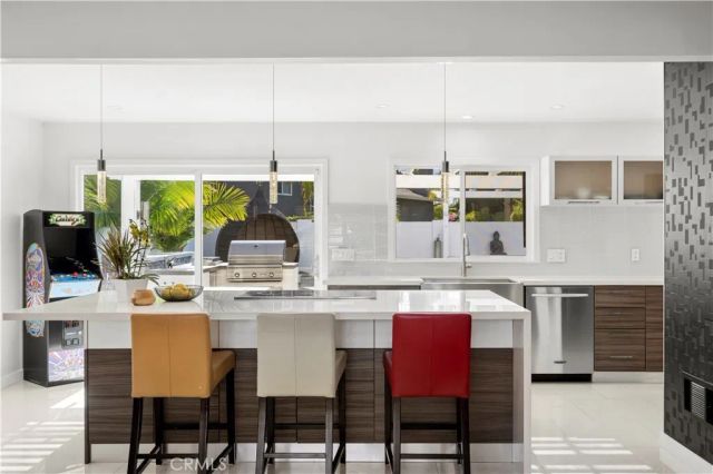 20191 Imperial Cove Lane, Huntington Beach, CA 92646