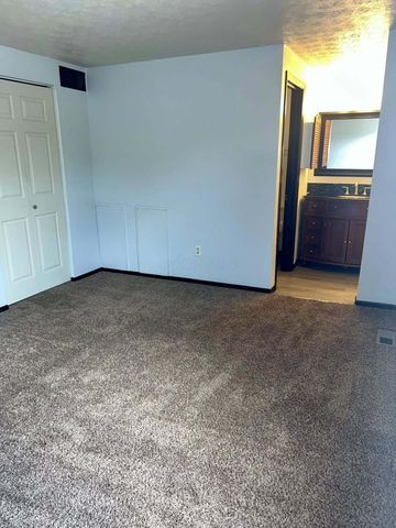 304-314 Cross Wind Drive, A, B, C, D, E, F, Westerville, OH 43081
