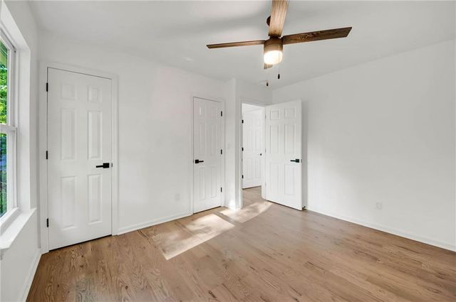 910 Forest Path, Stone Mountain, GA 30088