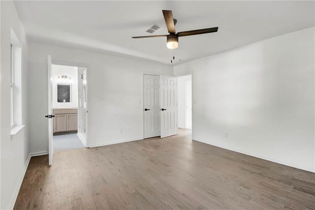 910 Forest Path, Stone Mountain, GA 30088