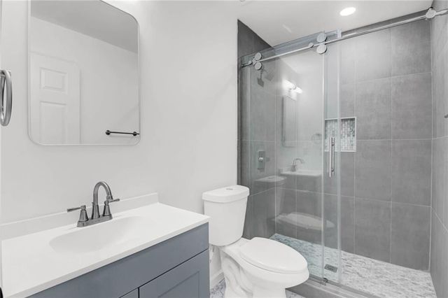 910 Forest Path, Stone Mountain, GA 30088
