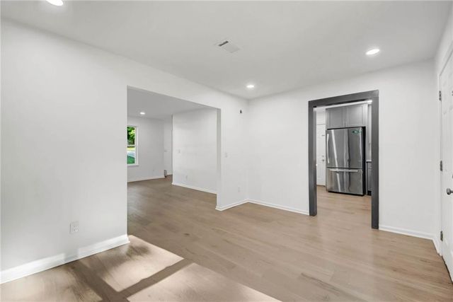 910 Forest Path, Stone Mountain, GA 30088