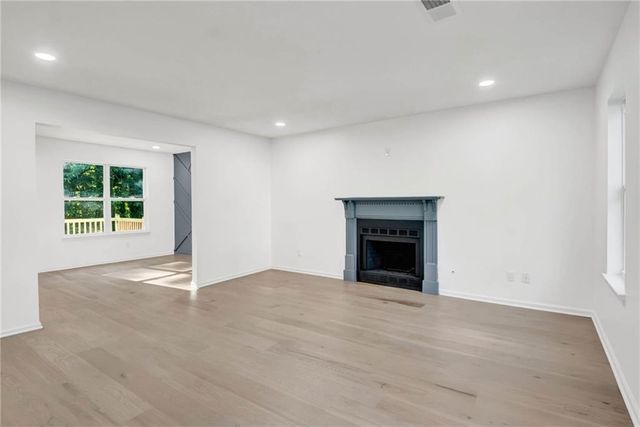 910 Forest Path, Stone Mountain, GA 30088
