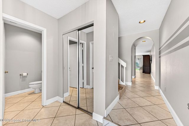 135 Escambia Lane 207, Cocoa Beach, FL 32931