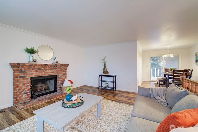 2010 8th Street Ct SW, Puyallup, WA 98371