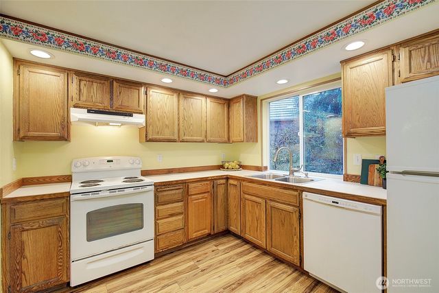 2010 8th Street Ct SW, Puyallup, WA 98371