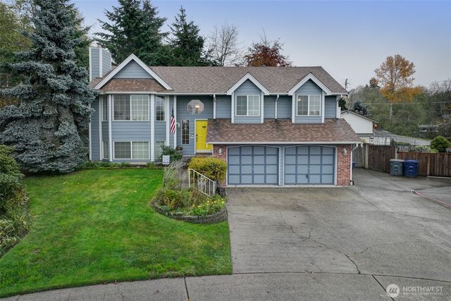 2010 8th Street Ct SW, Puyallup, WA 98371