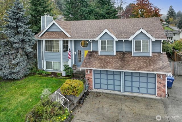 2010 8th Street Ct SW, Puyallup, WA 98371