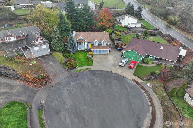 2010 8th Street Ct SW, Puyallup, WA 98371