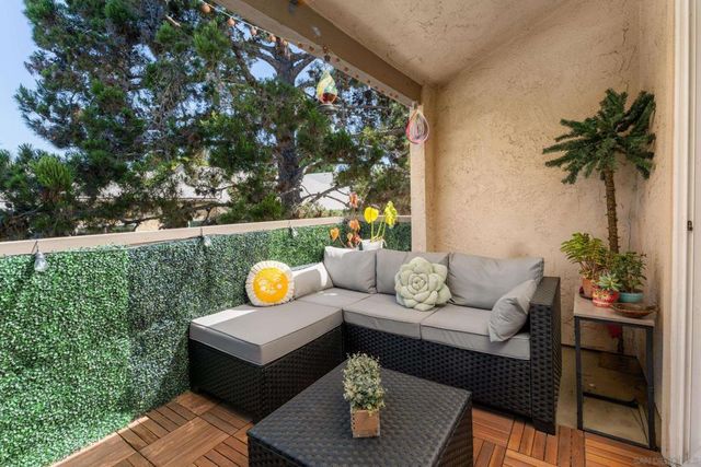 8524 Via Mallorca C, La Jolla, CA 92037