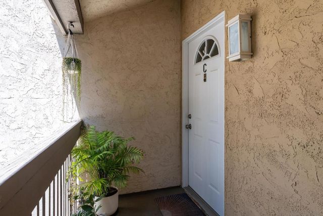 8524 Via Mallorca C, La Jolla, CA 92037