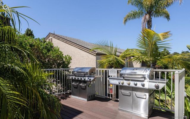 8524 Via Mallorca C, La Jolla, CA 92037