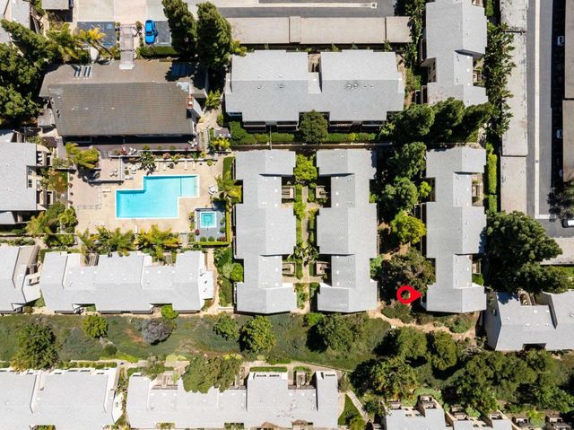8524 Via Mallorca C, La Jolla, CA 92037
