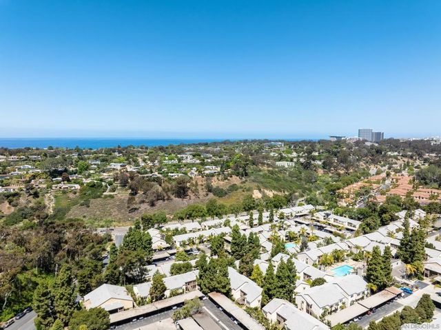 8524 Via Mallorca C, La Jolla, CA 92037