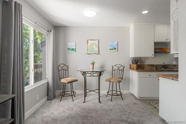 8524 Via Mallorca C, La Jolla, CA 92037