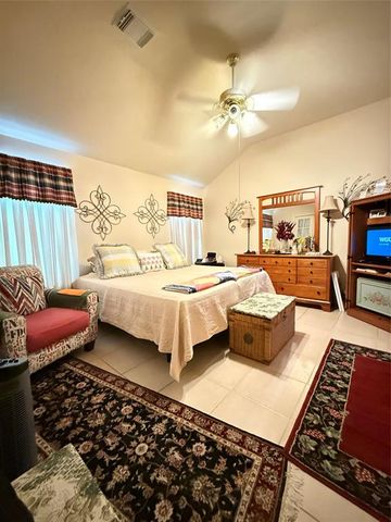 20122 Yellow Canyon Falls Drive, Tomball, TX 77375