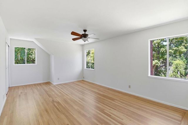 977 Pleasant Hill Road, Redwood City, CA 94061