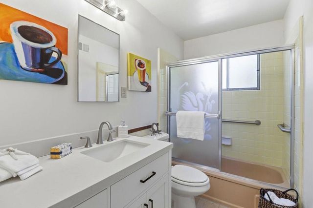 977 Pleasant Hill Road, Redwood City, CA 94061
