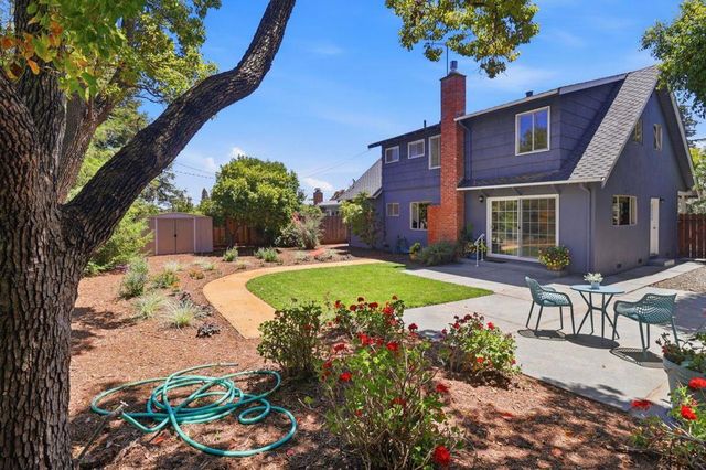 977 Pleasant Hill Road, Redwood City, CA 94061