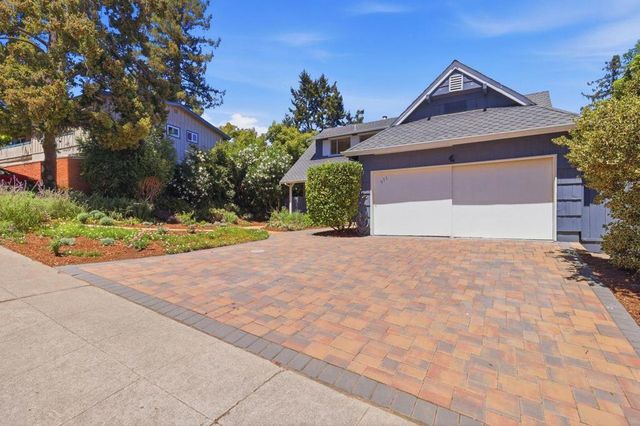 977 Pleasant Hill Road, Redwood City, CA 94061