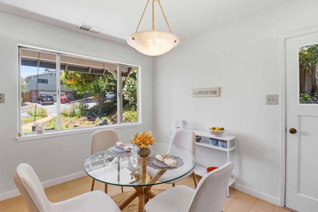 Image 18 of property listing at 977 Pleasant Hill Road, Redwood City, CA 94061