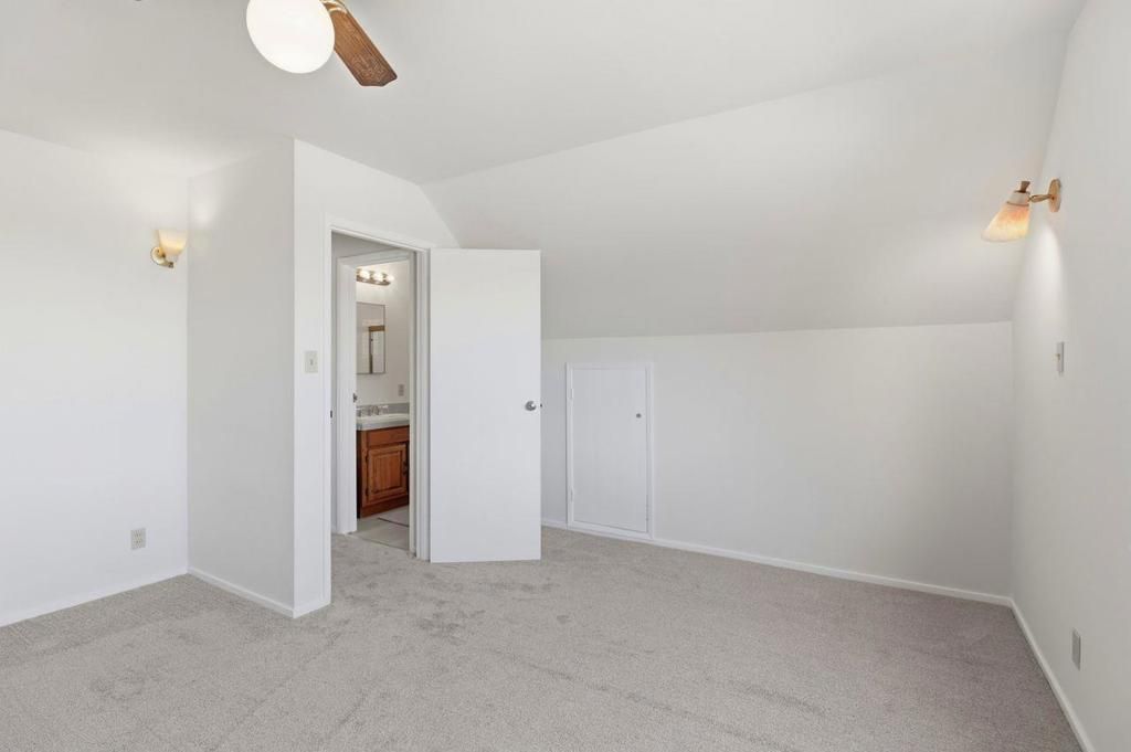 Image 32 of property listing at 977 Pleasant Hill Road, Redwood City, CA 94061