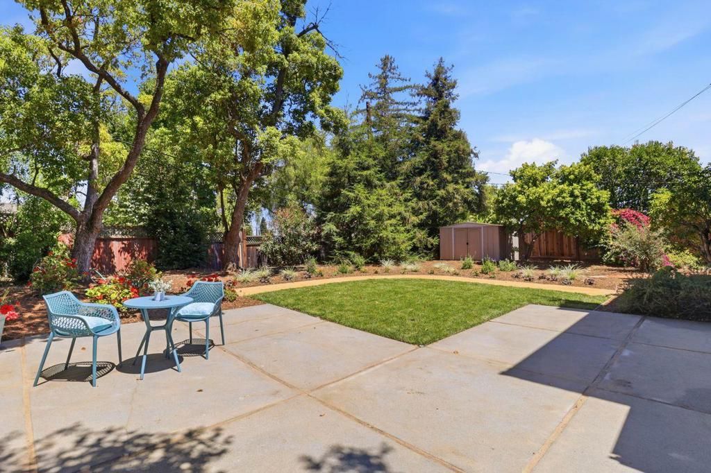 Image 43 of property listing at 977 Pleasant Hill Road, Redwood City, CA 94061