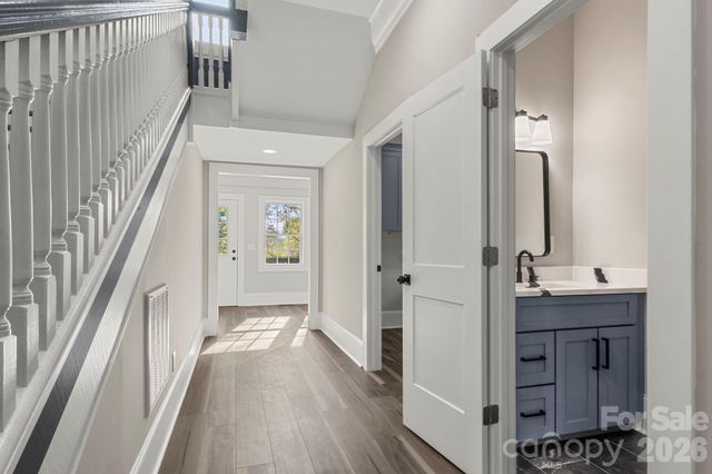 918 N New Hope Road, Gastonia, NC 28054