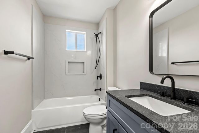 918 N New Hope Road, Gastonia, NC 28054