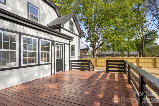 918 N New Hope Road, Gastonia, NC 28054