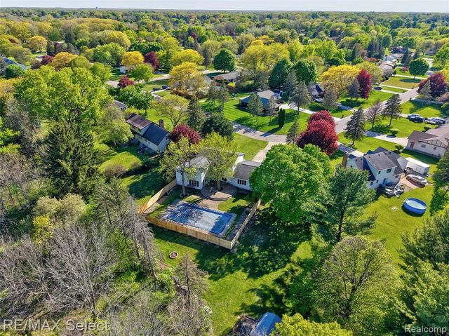 1490 Dyemeadow Lane, Flint, MI 48532