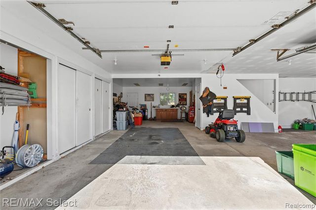 1490 Dyemeadow Lane, Flint, MI 48532