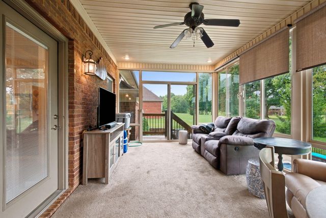 1092 Scenic Garden, Lawrenceburg, KY 40342