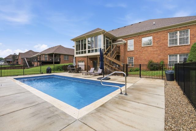1092 Scenic Garden, Lawrenceburg, KY 40342