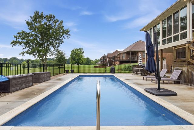 1092 Scenic Garden, Lawrenceburg, KY 40342