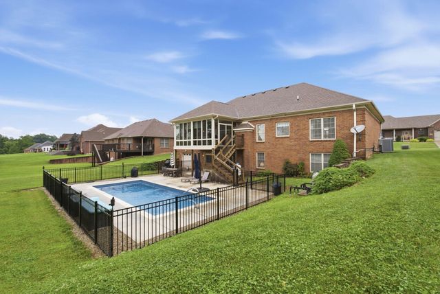 1092 Scenic Garden, Lawrenceburg, KY 40342