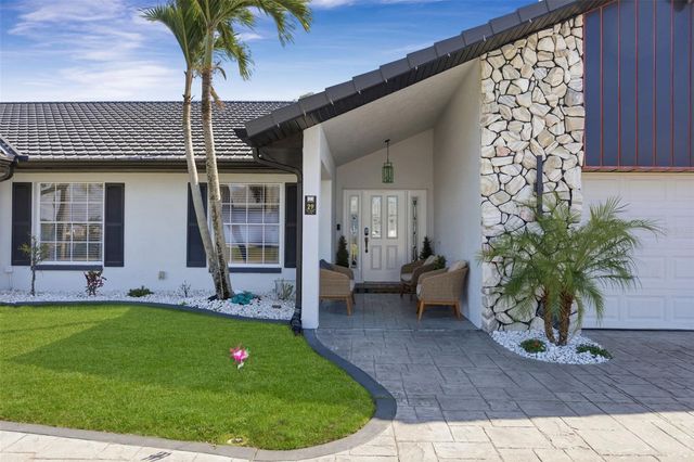 29 SE 10TH AVENUE, Cape Coral, FL 33990