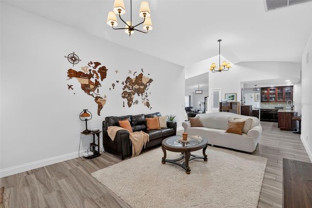 29 SE 10TH AVENUE, Cape Coral, FL 33990